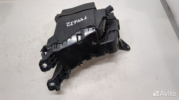 Блок предохранителей Toyota RAV 4, 2014