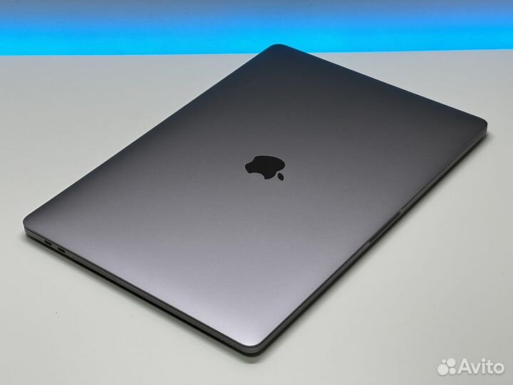 MacBook Pro 15 i7/16/512/Radeon Pro