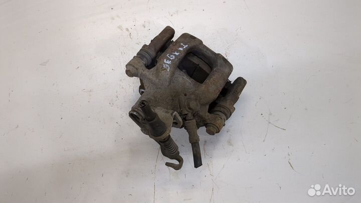 Суппорт Skoda Octavia (A5), 2010