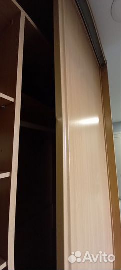 Шкаф купе с зеркалом