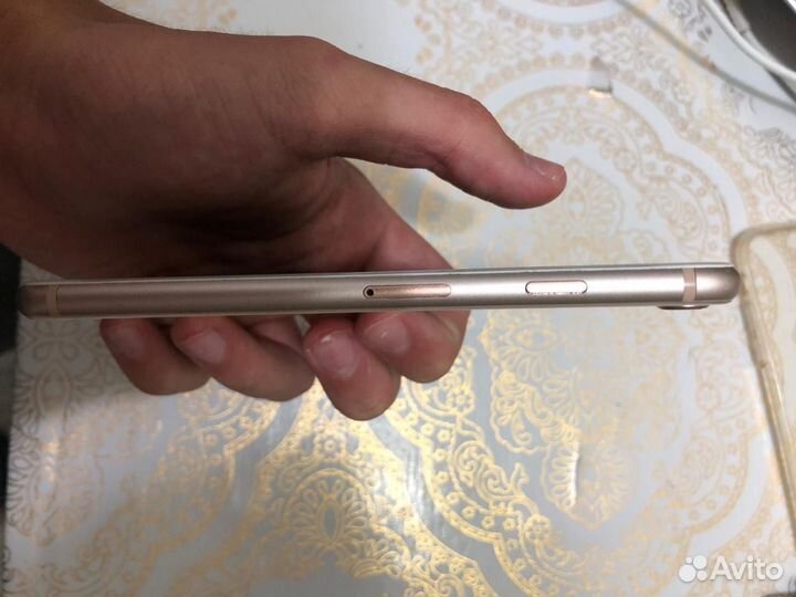Мобильные телефоны iPhone