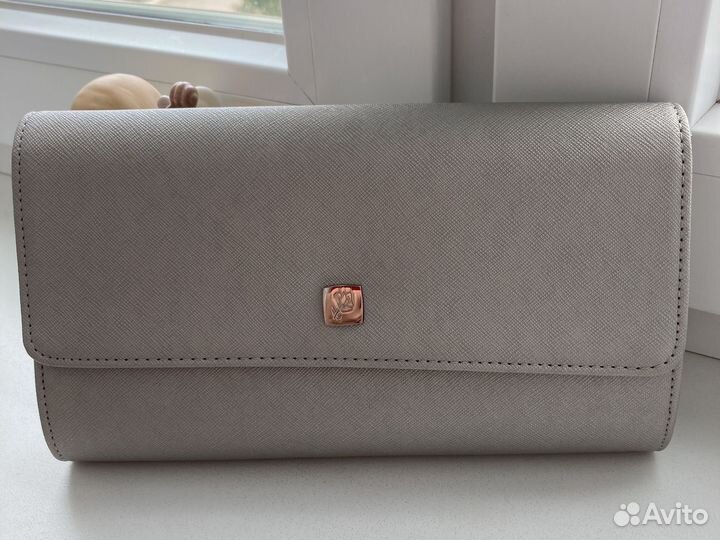 Косметичка -клатч Lancome