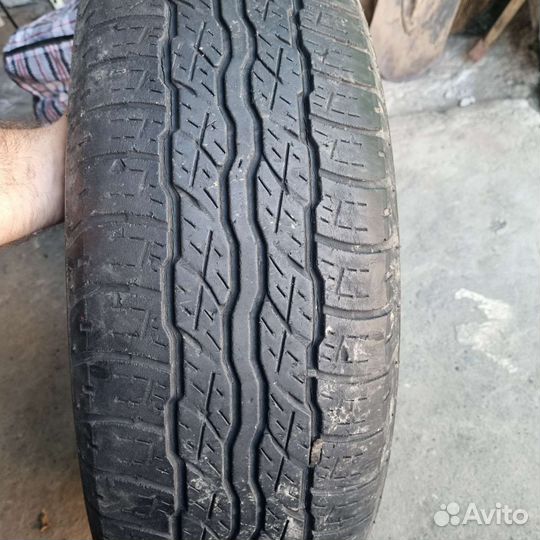 Bridgestone Dueler H/T 687 2.25/65 R17