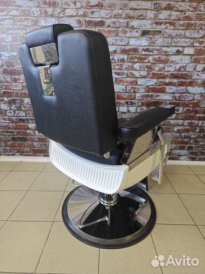 Барбер кресло Томми Барбер Стайл