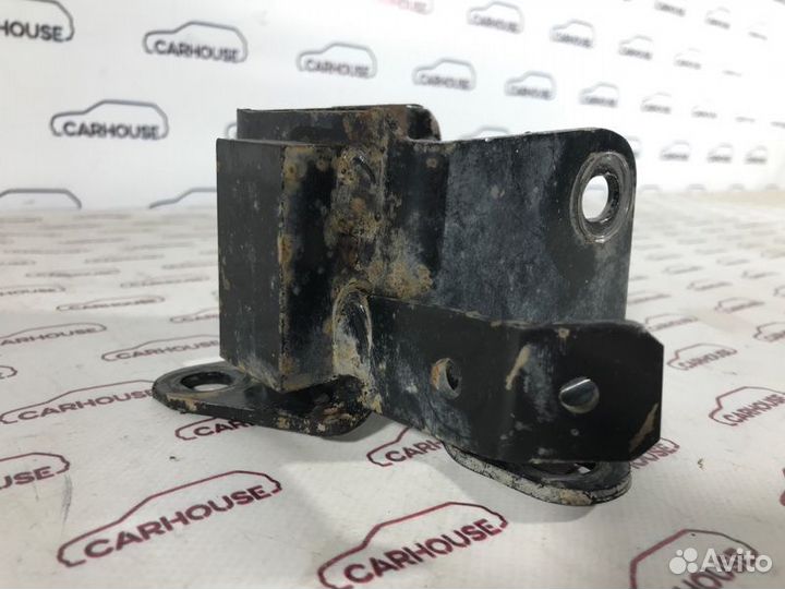 Кронштейн кпп Mazda Familia 1.5 2001