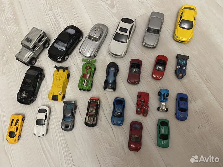 Машинки модельки 23 штуки