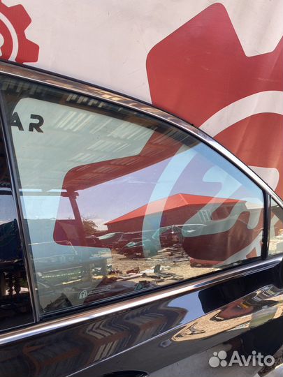 Lexus RX Стекло переднее