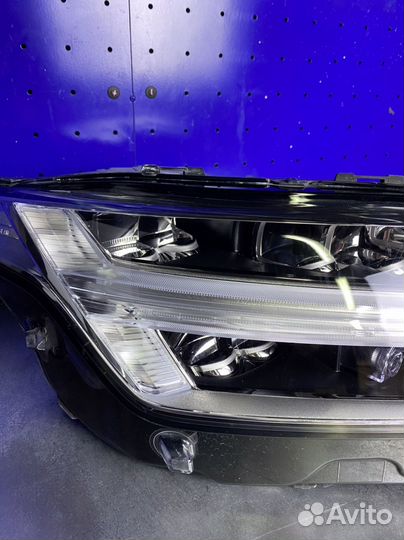 Правая фара Volvo xc90 full LED 32228689