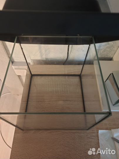 Аквариум с фильтром и светом