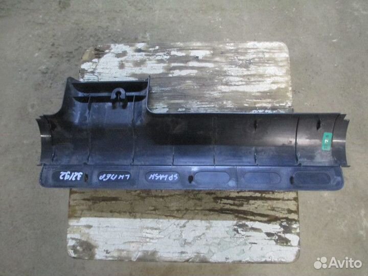 Накладка порога передняя левая Suzuki Splash 2008