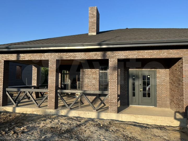 Дом 200 м² на участке 6,4 сот.