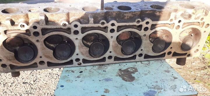 Головка блока цилиндров Mercedes Benz 3.0i OM103
