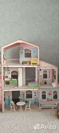 Домик кукольный