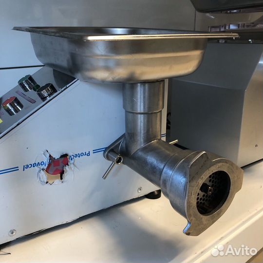 Мясорубка электрическая торгтехмаш тм-12М