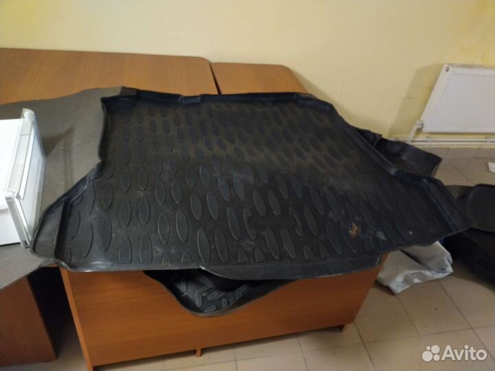 Коврик в багажник volkswagen polo