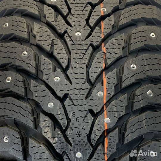 Nokian Tyres Hakkapeliitta 9 295/40 R21 111T