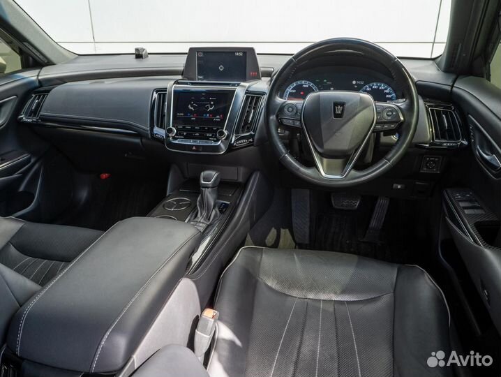 Toyota Crown 2.5 CVT, 2019, 63 200 км