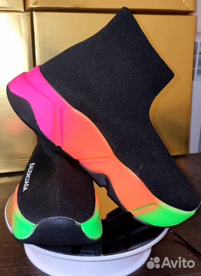 Кроссовки женские турция