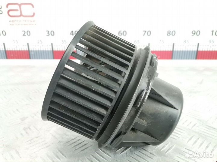 Моторчик печки для Ford Focus 2 1379568