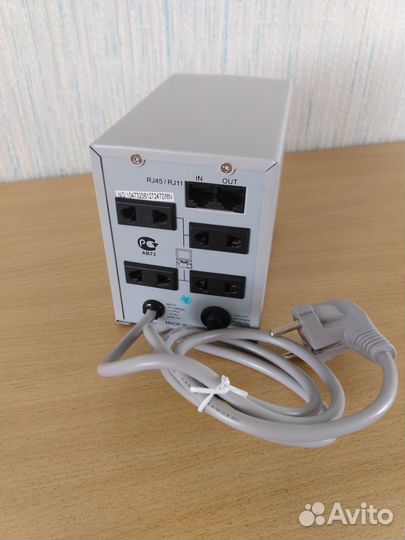 Стабилизатор напряжения Defender AVR Real 1000VA
