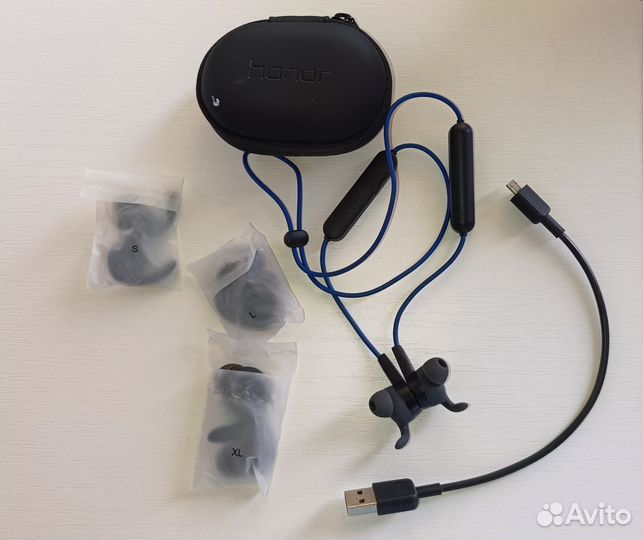 Беспроводные наушники honor