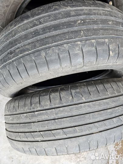 Goodyear EfficientGrip Performance 215/65 R16