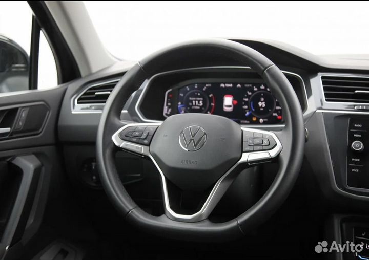 Volkswagen Tiguan 1.4 AMT, 2021, 60 000 км