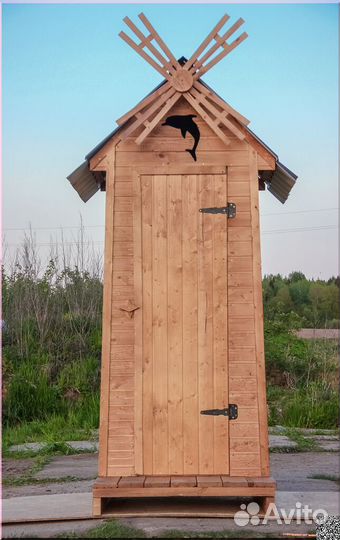 Уличный туалет деревянный ELE1006