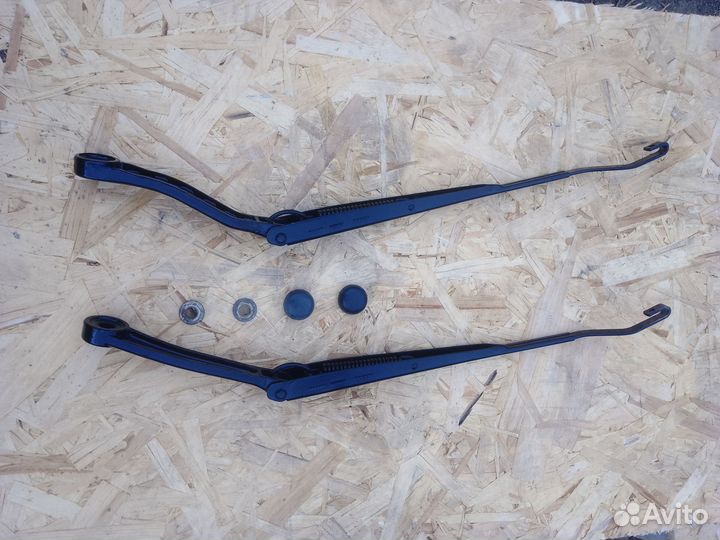 Дворник правый и левый Nissan