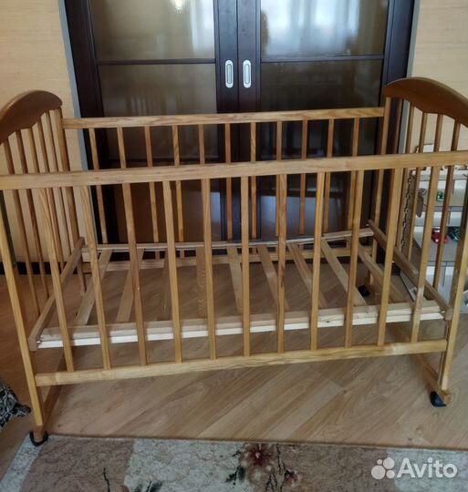 Кроватка детская
