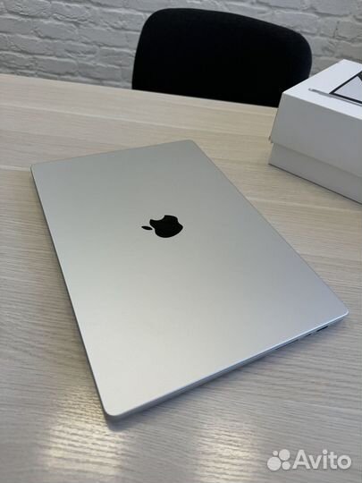 Apple MacBook Pro 16 m1 pro 512 2022