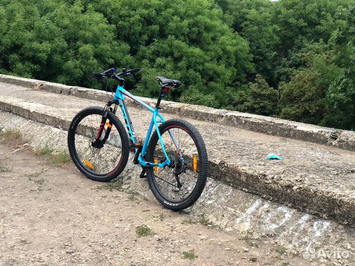 Горный велосипед Scott Aspect 950