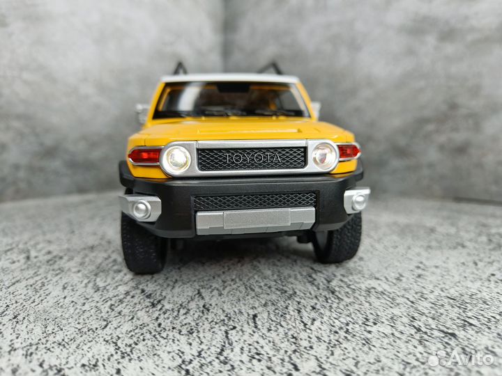 Машинка Металлическая Toyota Fj Cruiser