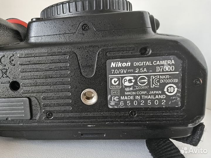 Nikon d7000 body 2 акум