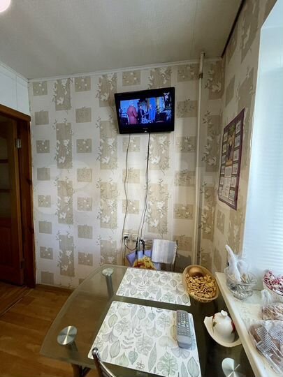 3-к. квартира, 54 м², 1/4 эт.