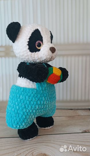 Вязаная игрушка панда