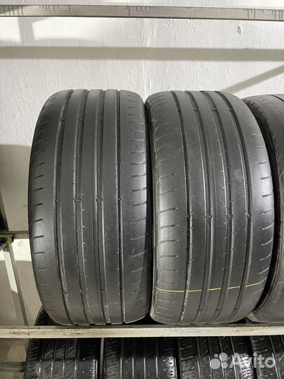 Goodyear Eagle F1 Asymmetric 5 245/40 R19 и 275/35 R19 100Y