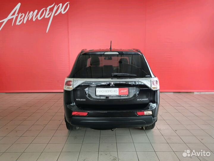 Mitsubishi Outlander 2.4 CVT, 2012, 120 500 км