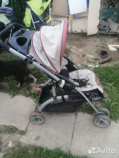 Прогулочная коляска