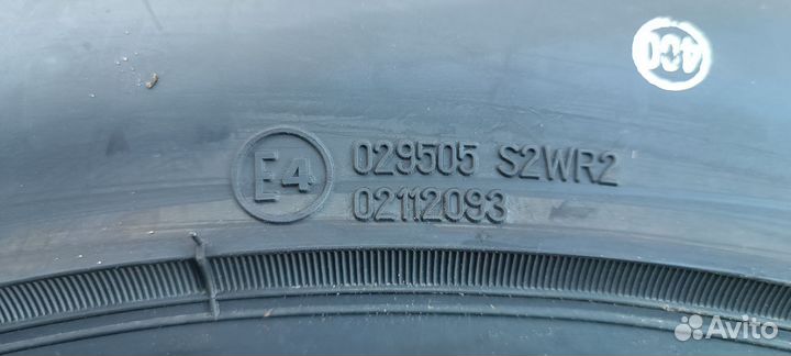 Bridgestone Potenza Adrenalin RE004 235/55 R17 103W