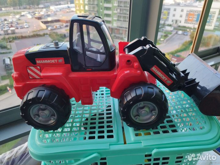 Трактор-погрузчик Полесье mammoet