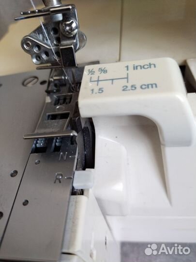 Коверлок merrylock 007