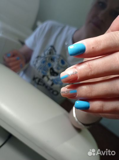 Маникюр педикюр в уютном кабинете