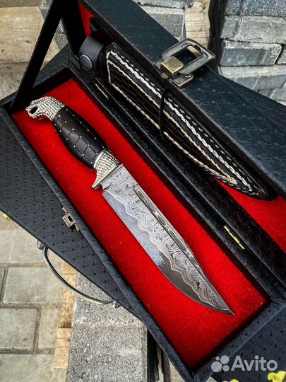 Нож Гюрза из дамаской стали