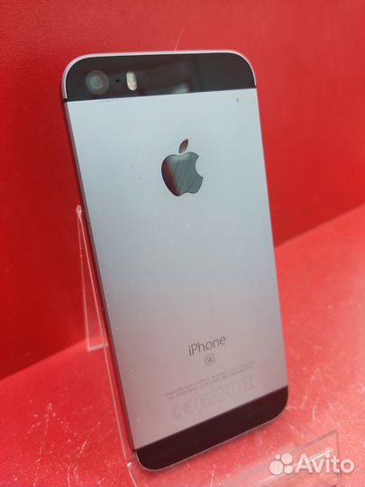 iPhone SE, 32 ГБ