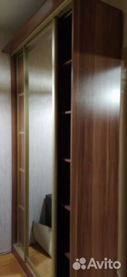 Шкаф купе корпусный с зеркалом