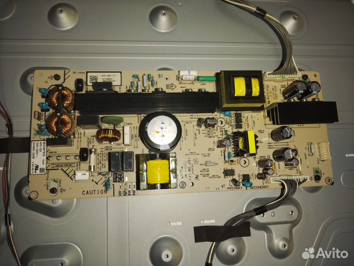 Телевизор Sony KLV 40BX401 на запчасти