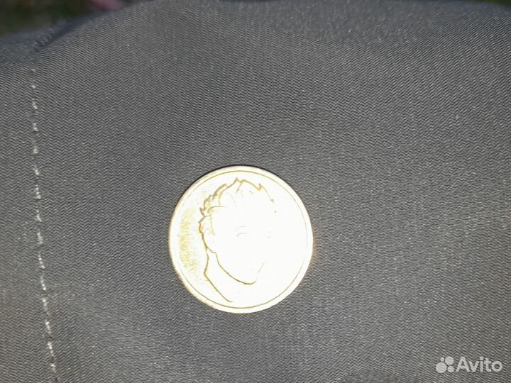 Золотая монета а4