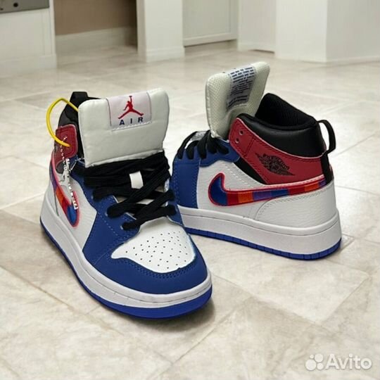 Кроссовки nike air jordan 1