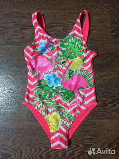 Купальник для девочки р-р 36
